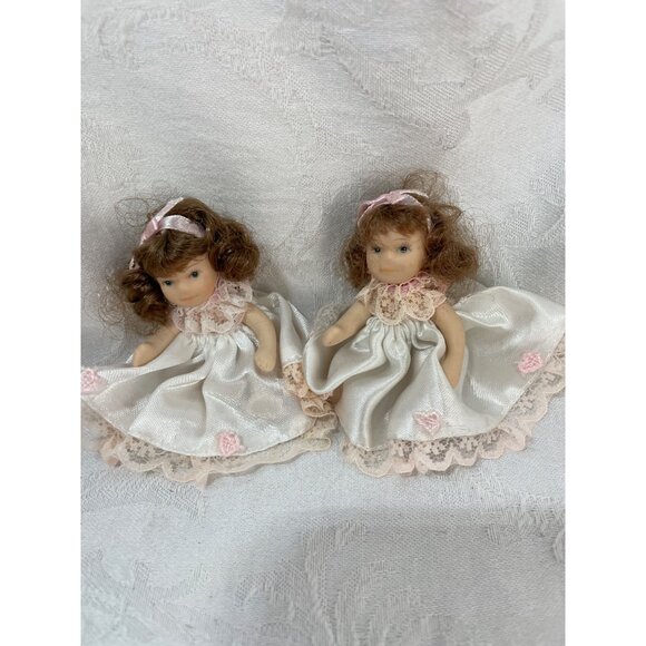 Pair of Porcelain Miniature Dolls Twins 3" Doll House Baby Ruffles Lacey Dress - Picture 5 of 5